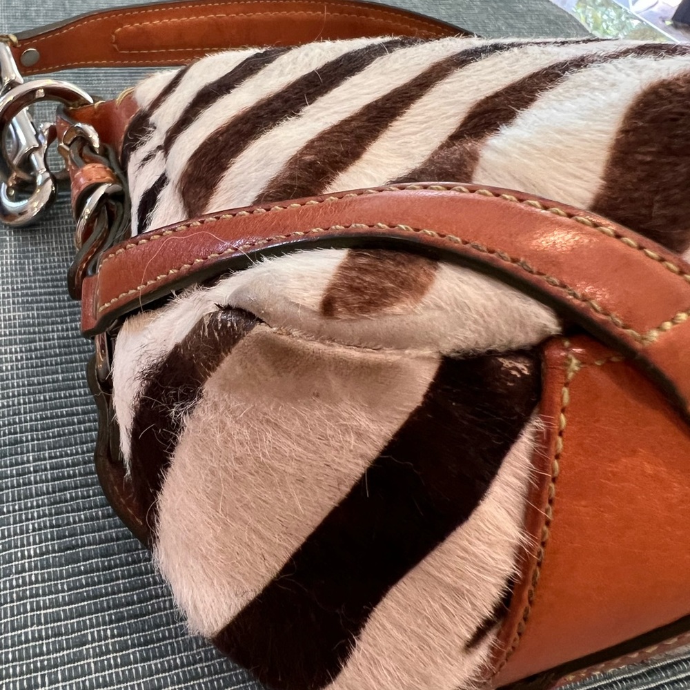 Vintage Coach Chelsea Handbag - Limited Edition - Picture 11 of 12